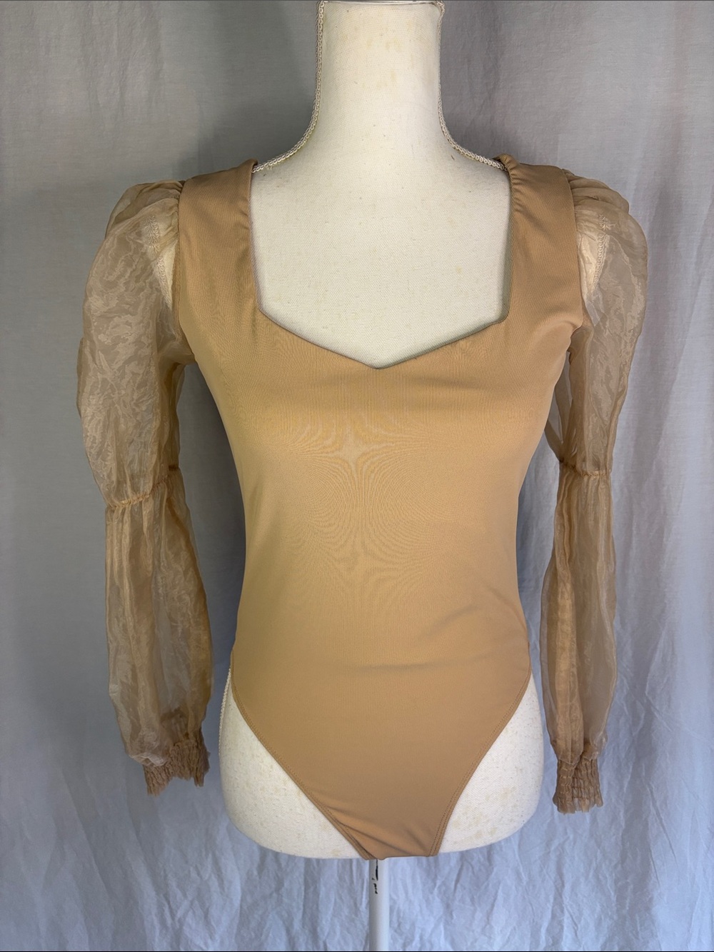 Slim Fit Square Neck Bodysuit with Sheer Puff Sleeves - Beige Ren Fair Look